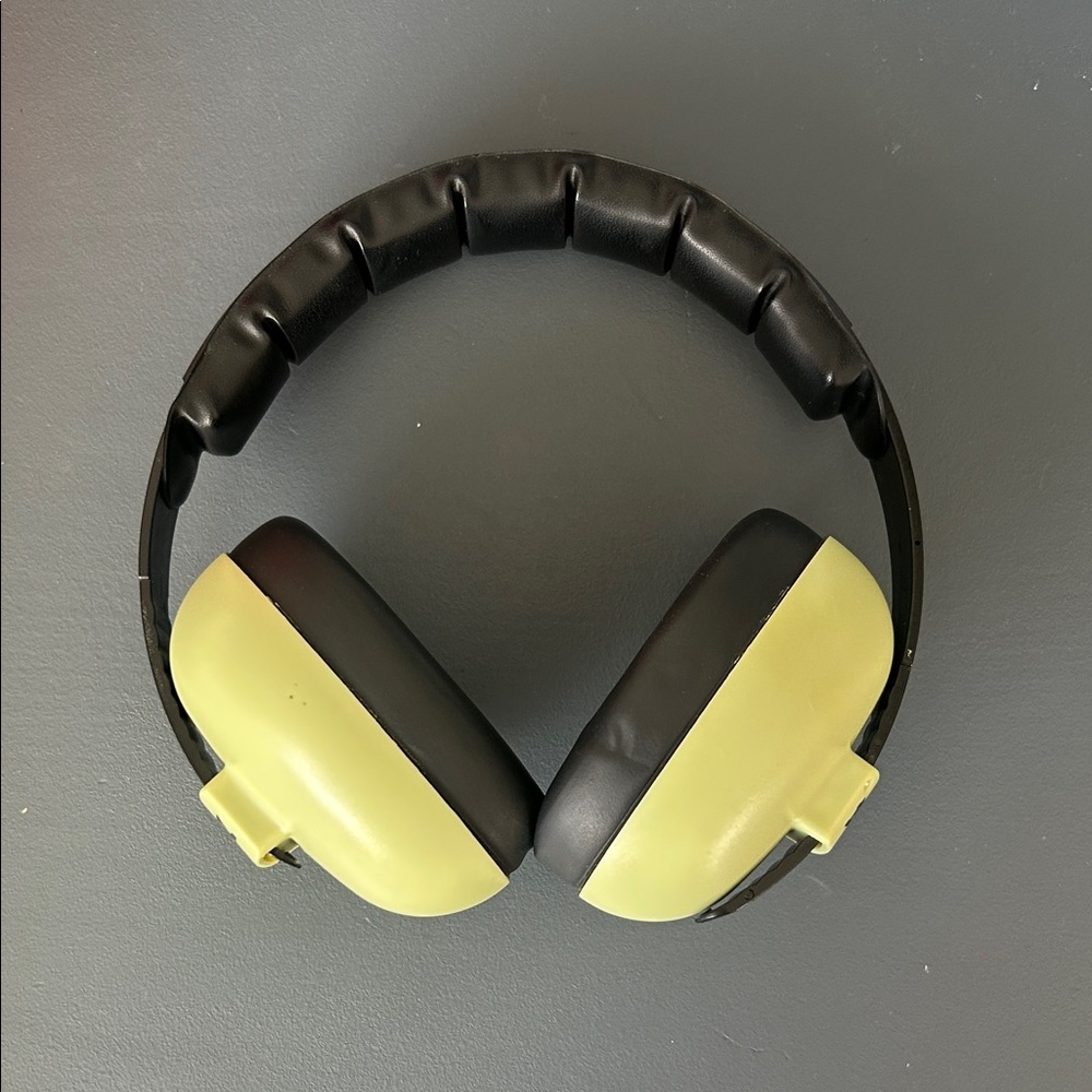 BaBy BanZ Black and Green Kids Over-Ear Protective Headphones